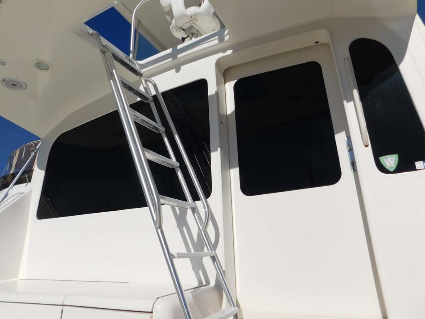 Ocean Yachts-Super Sport 2005-Missin The Buck Daytona Beach-Florida-United States-Access From Flybridge To Cockpit-1599552 | Thumbnail