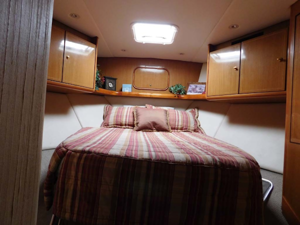 Ocean Yachts-Super Sport 2005-Missin The Buck Daytona Beach-Florida-United States-VIP Centerline Queen Berth With Drawer Storage Below-1599532