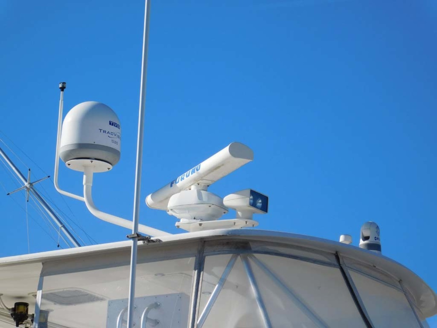 Ocean Yachts-Super Sport 2005-Missin The Buck Daytona Beach-Florida-United States-Flybridge Radar And Dome-1599537 | Thumbnail