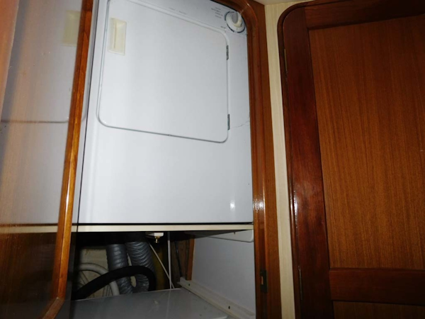 Ocean Yachts-Super Sport 2005-Missin The Buck Daytona Beach-Florida-United States-Washer And Dryer In Hallway-1599534