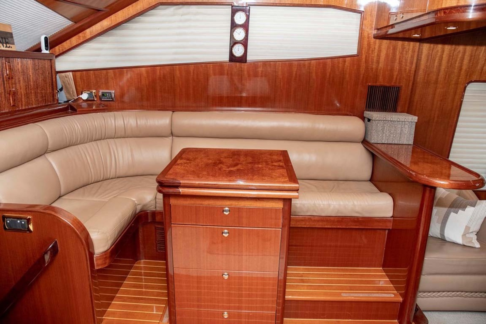 Hampton-60 Motor Yacht 2007-Family Biz Mount Pleasant-North Carolina-United States-Folding Wood Table Top-1600057 | Thumbnail