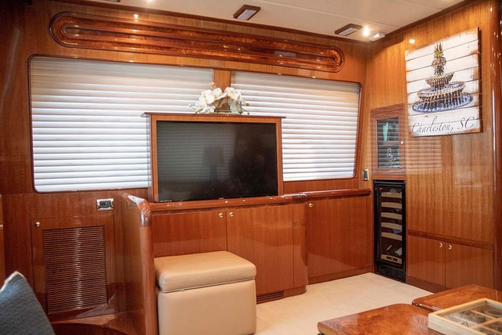 Hampton-60 Motor Yacht 2007-Family Biz Mount Pleasant-North Carolina-United States-Sharp TV on electric lift-1600046 | Thumbnail