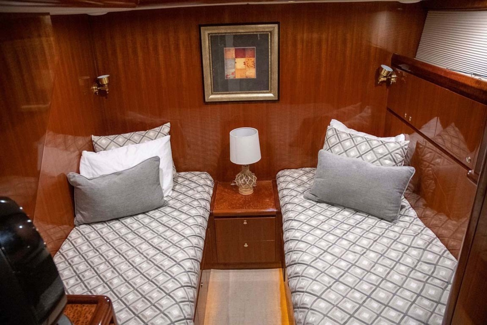 Hampton-60 Motor Yacht 2007-Family Biz Mount Pleasant-North Carolina-United States-Twin Single Berths-1600078 | Thumbnail