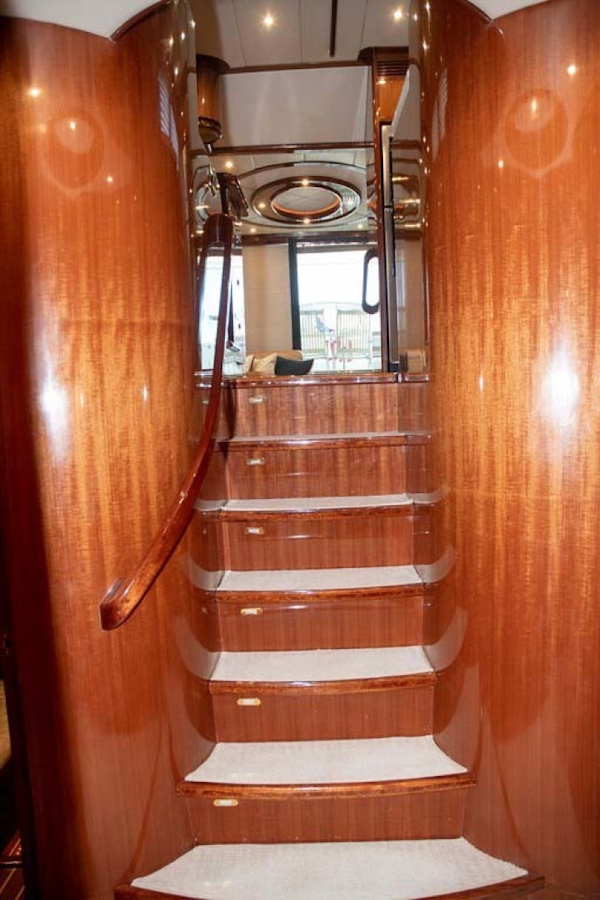 Hampton-60 Motor Yacht 2007-Family Biz Mount Pleasant-North Carolina-United States-Stairway-1600068