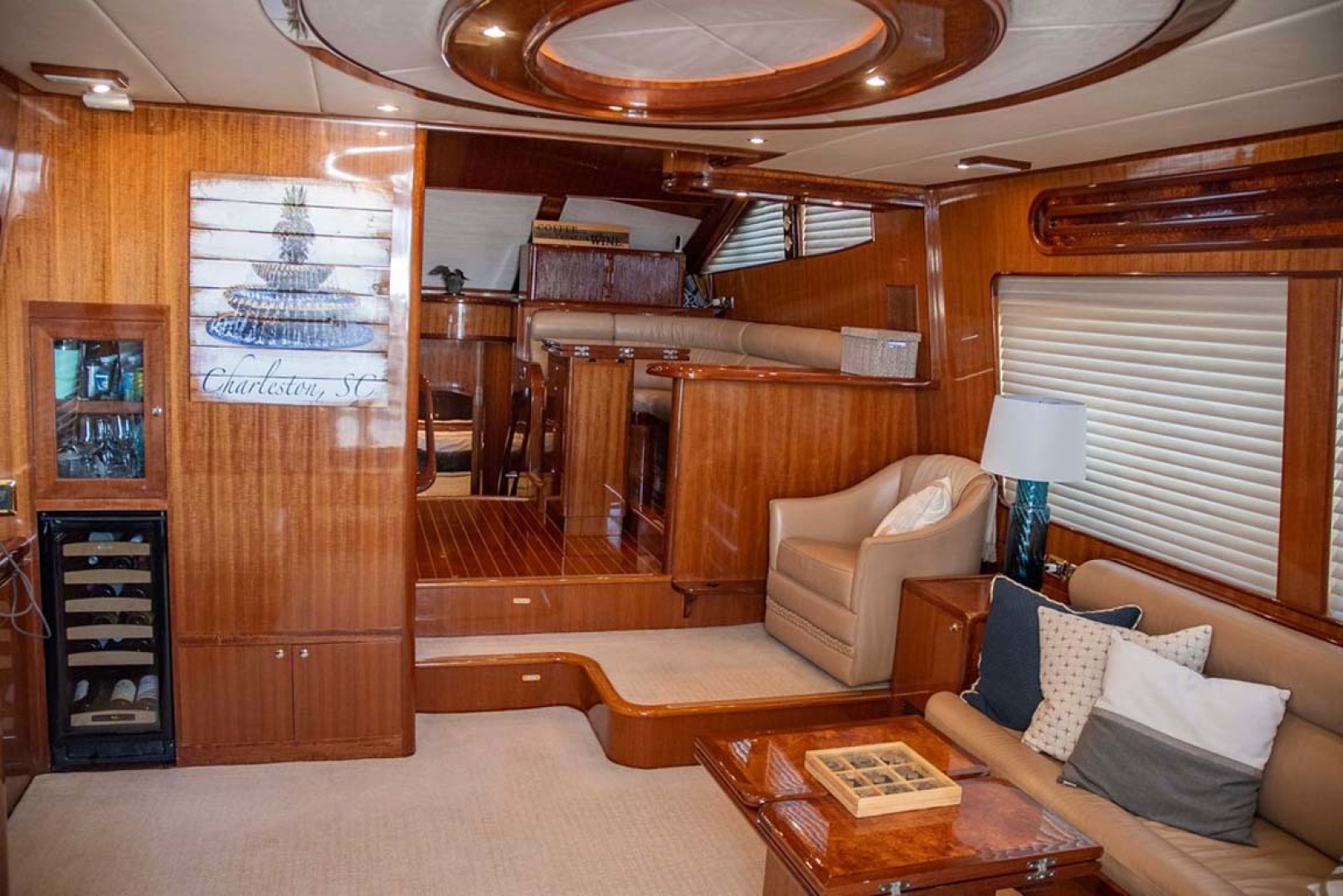 Hampton-60 Motor Yacht 2007-Family Biz Mount Pleasant-North Carolina-United States-Salon forward-1600049 | Thumbnail
