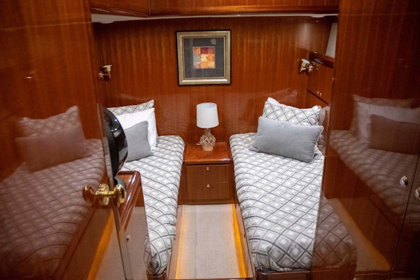 Hampton-60 Motor Yacht 2007-Family Biz Mount Pleasant-North Carolina-United States-Guest Stateroom Entry-1600077