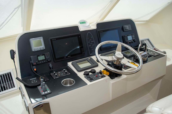 Hampton-60 Motor Yacht 2007-Family Biz Mount Pleasant-North Carolina-United States-Helm-1600100