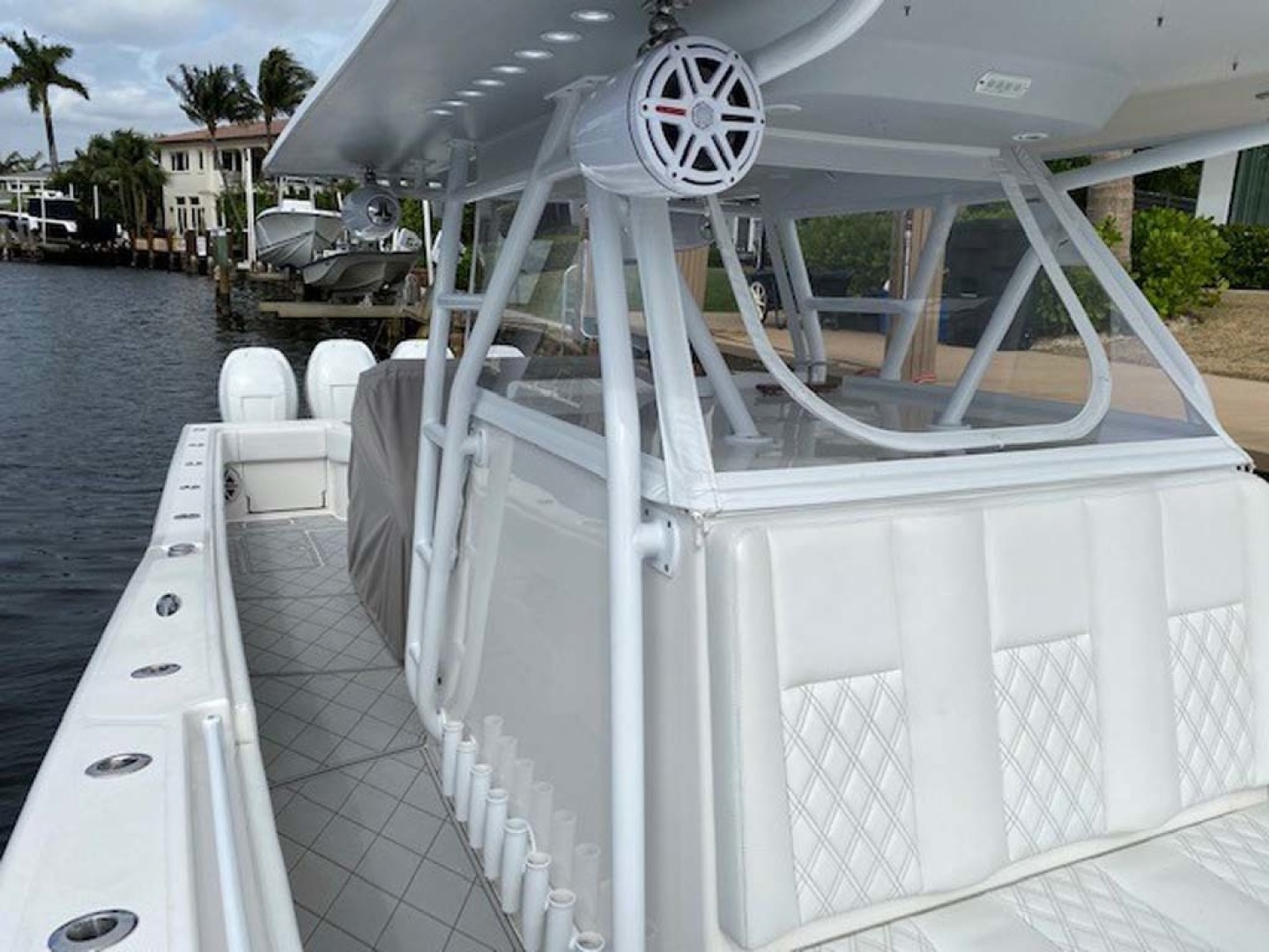 Invincible-Center Console 2016-Lucky Dick Lighthouse Point-Florida-United States-Center Console-1600133 | Thumbnail