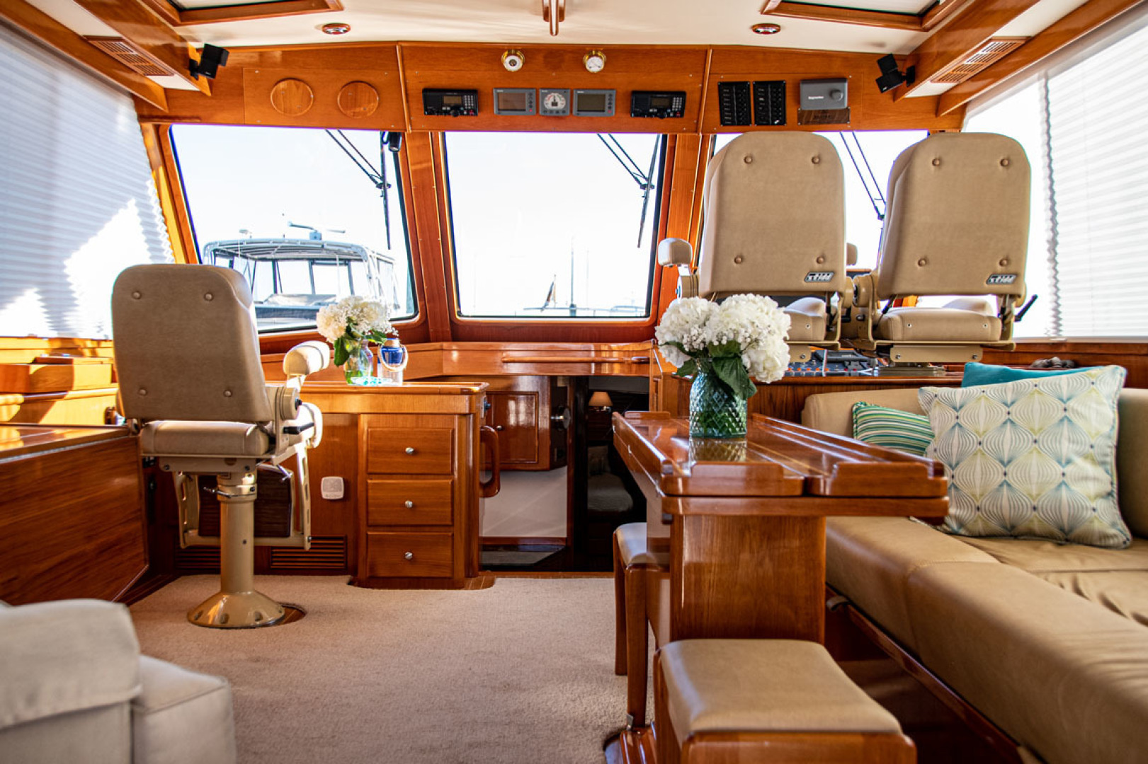 Grand Banks-Eastbay 54SX 2003-Next Adventure Warwick-Rhode Island-United States-Salon  Forward-1605642 | Thumbnail