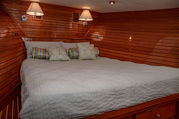 Grand Banks-Eastbay 54SX 2003-Next Adventure Warwick-Rhode Island-United States-Master Stateroom-1605671