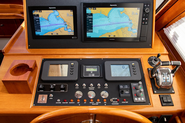 Grand Banks-Eastbay 54SX 2003-Next Adventure Warwick-Rhode Island-United States-Helm-1605655