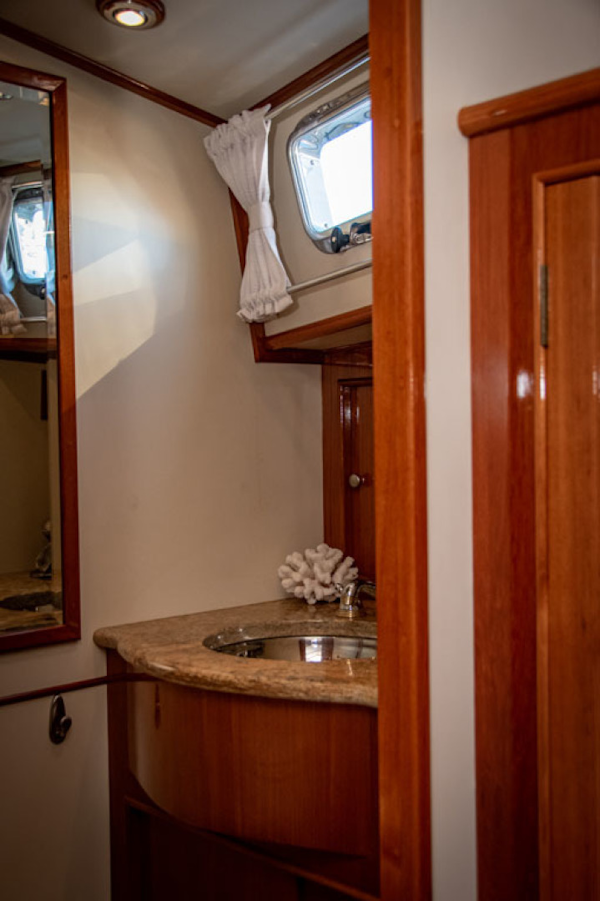 Grand Banks-Eastbay 54SX 2003-Next Adventure Warwick-Rhode Island-United States-Master Head-1605674