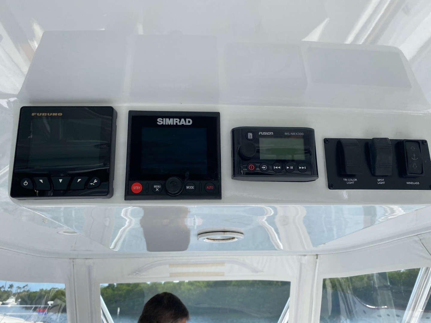 L&H-Walkaround Express 2007-Ruthless Key Largo-Florida-United States-Overhead Electronics-1616379 | Thumbnail