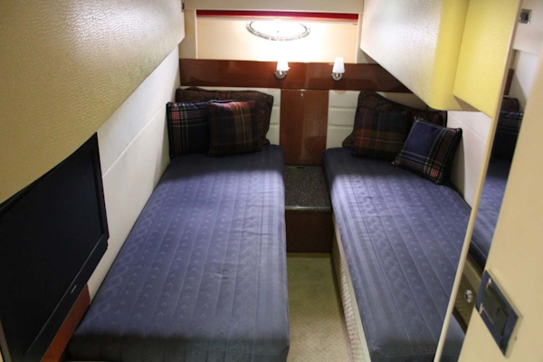 Formula-45 Yacht 2009-Mad Hatter Fort Myers-Florida-United States-Mid Stateroom-1814731