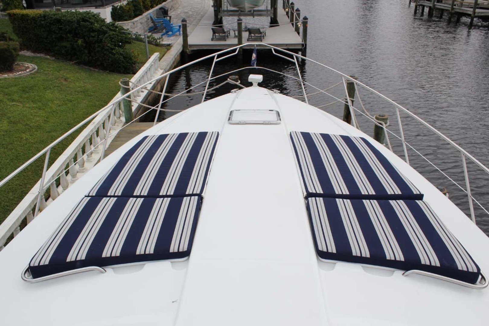 Formula-45 Yacht 2009-Mad Hatter Fort Myers-Florida-United States-Bow Cushions-1814733 | Thumbnail