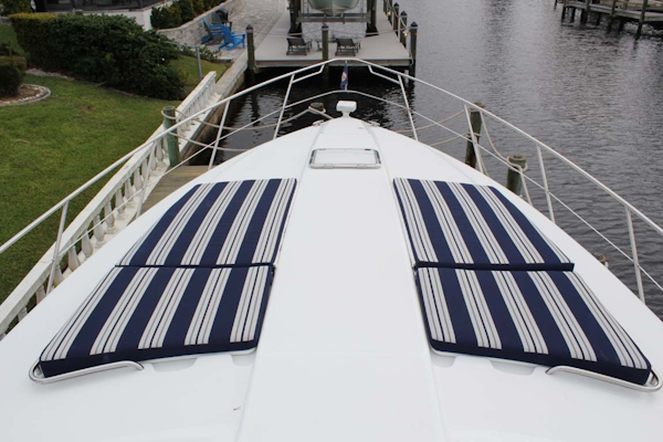 Formula-45 Yacht 2009-Mad Hatter Fort Myers-Florida-United States-Bow Cushions-1814733