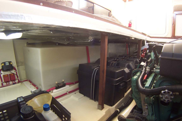 Camano-Troll 2007-NEXT ADVENTURE Stuart-Florida-United States Engine Compartment Aft Starboard-1622029