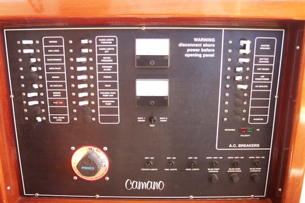 Camano-Troll 2007-NEXT ADVENTURE Stuart-Florida-United States AC/DC Electrical Panel-1622023