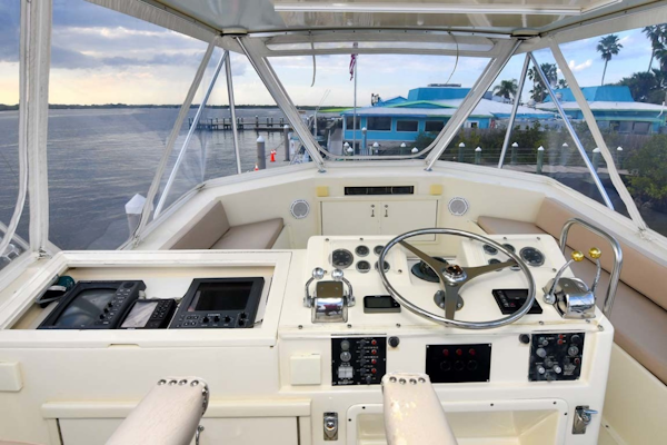 Hatteras-Convertible Sportfish 1985-ZARAY Fort Pierce-Florida-United States-Flybridge Instrument Panel-1623855