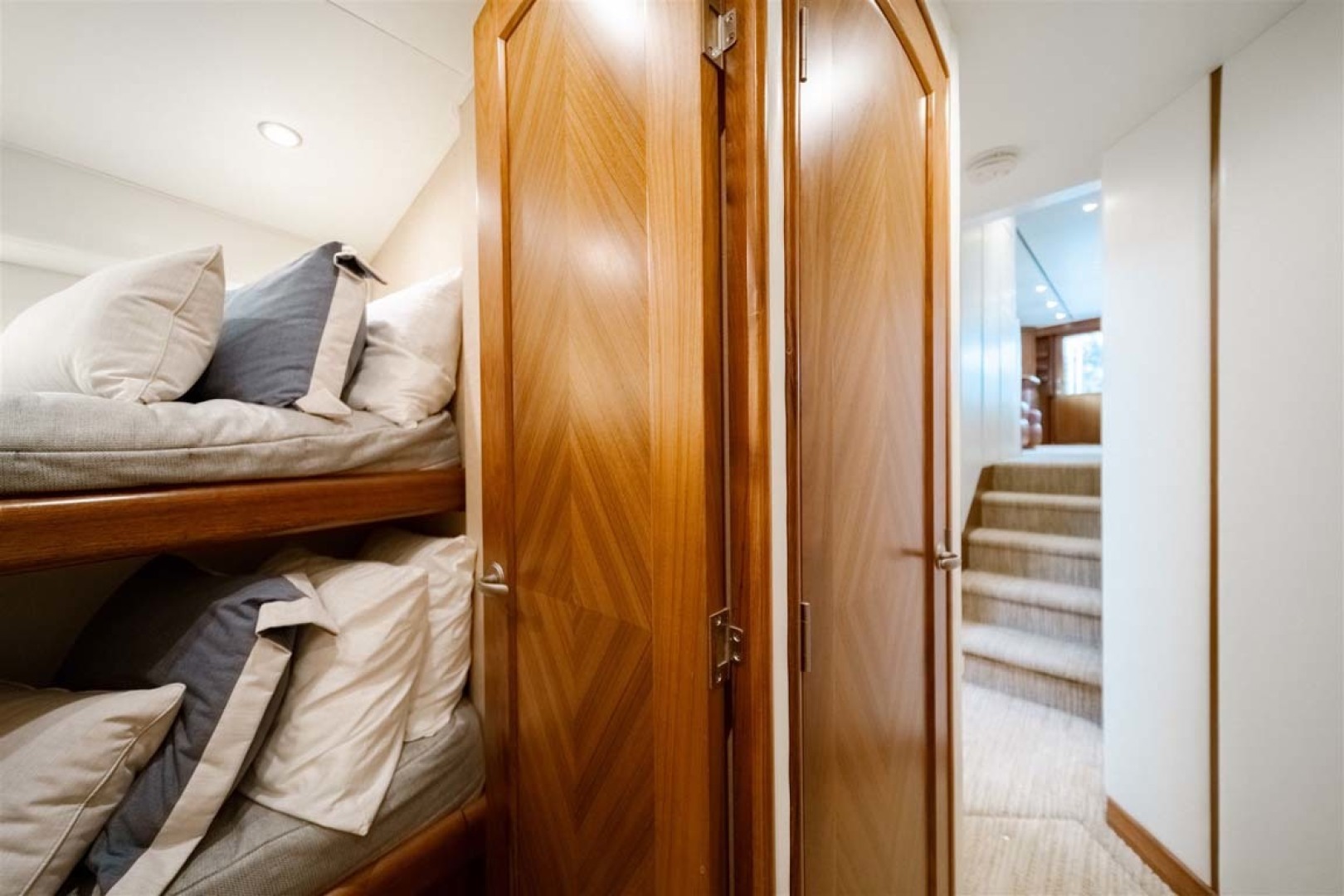 Viking-Convertible 2009-Lavish Pleasure North Miami-Florida-United States-1627591 | Thumbnail