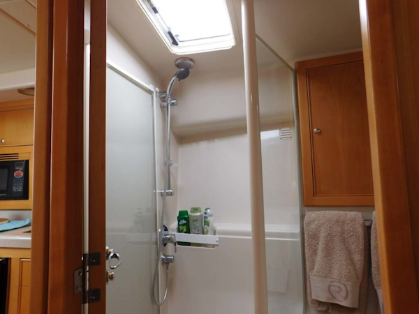 Riviera-Express 2003-Last 1 Cocoa Beach-Florida-United States-Shower-1633060