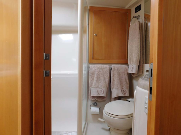 Riviera-Express 2003-Last 1 Cocoa Beach-Florida-United States-Shower and Head-1633059