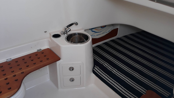 Grady-White-336 Canyon 2015 -Delray Beach-Florida-United States Console Berth, Sink And Head-1640769