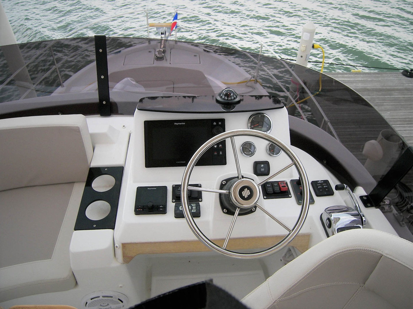 Beneteau-35 Swift Trawler 2019-Four Winds Nokomis-Florida-United States-Flybridge Helm-1640789 | Thumbnail