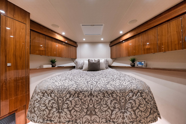 Viking-80 Convertible 2018-HUMDINGER Cape Cod-Massachusetts-United States-Forward Stateroom  Centerline Queen Walkaround-1641488