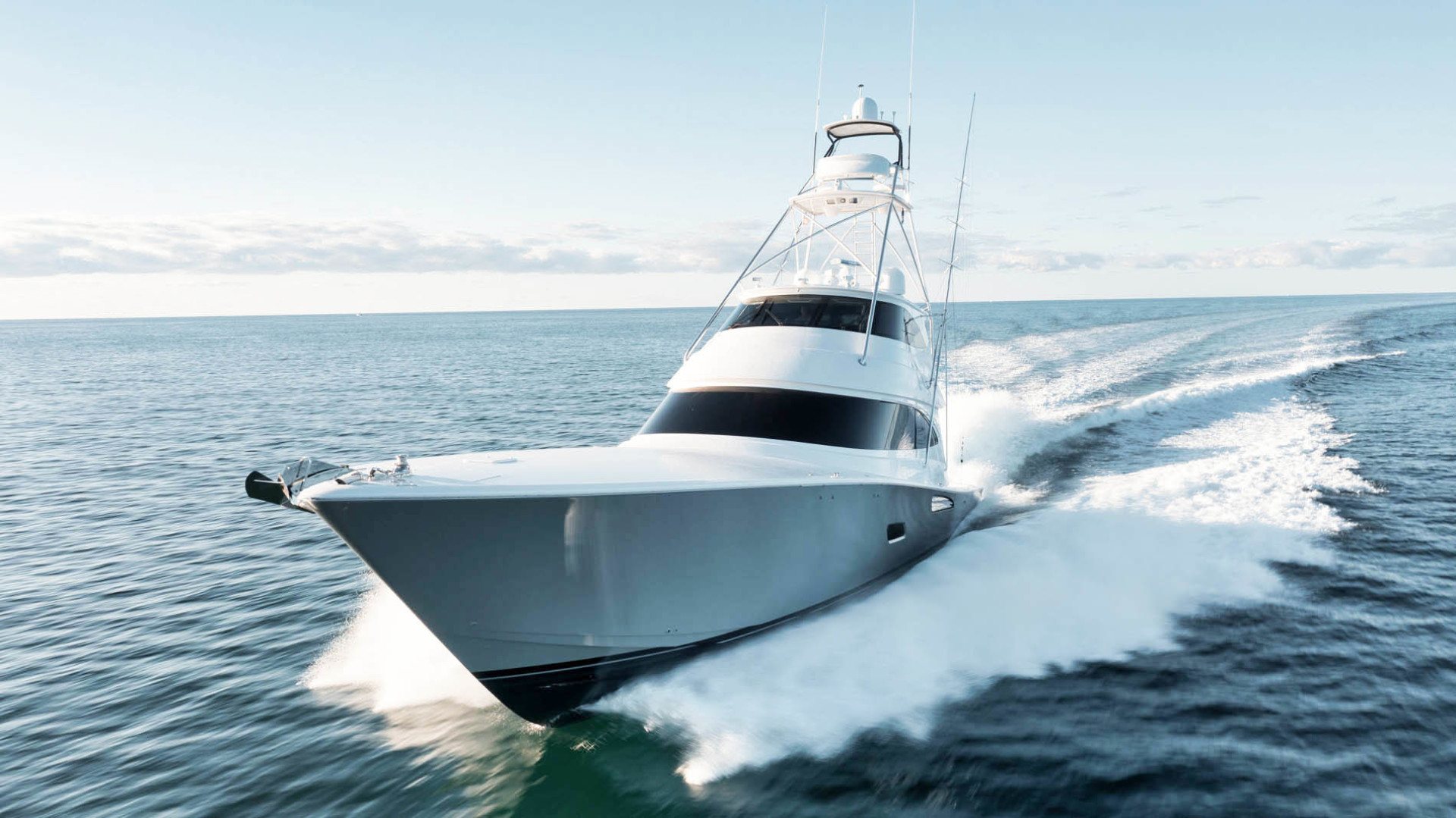 Viking-80 Convertible 2018-HUMDINGER Cape Cod-Massachusetts-United States-Port Bow Profile-1641457 | Thumbnail