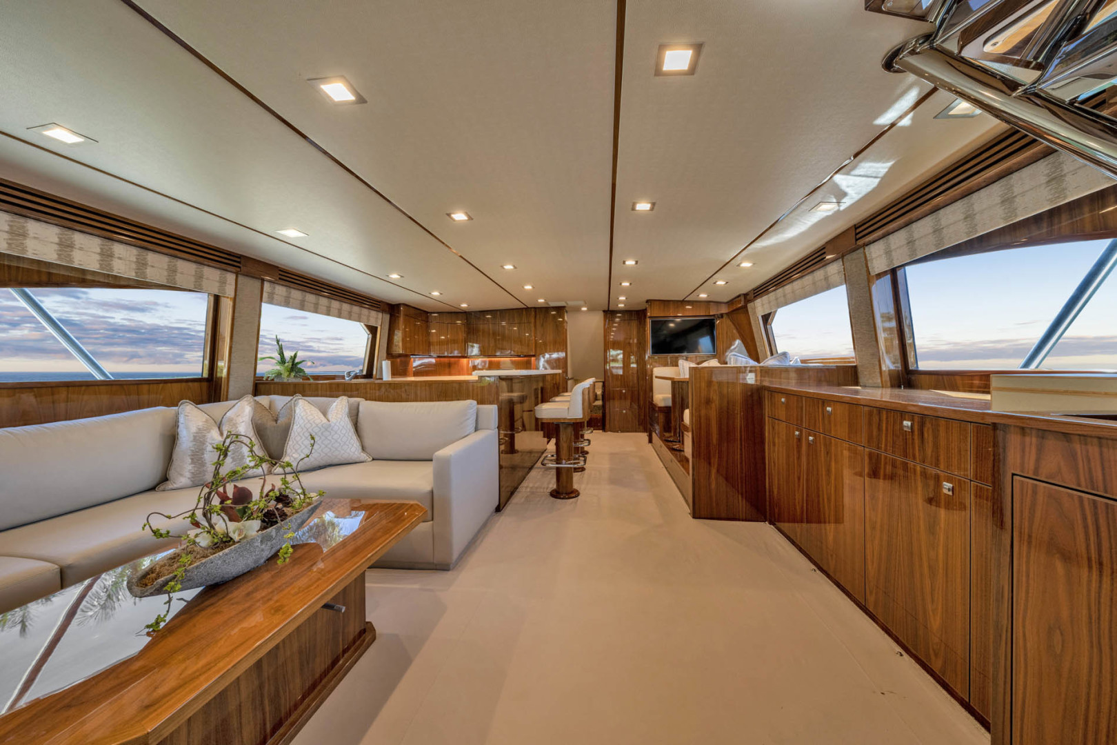 Viking-80 Convertible 2018-HUMDINGER Cape Cod-Massachusetts-United States-Satin Finish on Gorgeous Walnut Wood-1641471 | Thumbnail