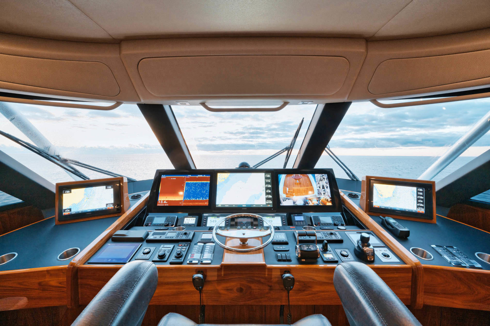 Viking-80 Convertible 2018-HUMDINGER Cape Cod-Massachusetts-United States-Helm Electronics-1641460 | Thumbnail