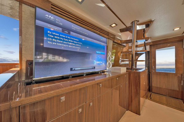 Viking-80 Convertible 2018-HUMDINGER Cape Cod-Massachusetts-United States-60 HDTV on Electric Lift to Starboard-1641467