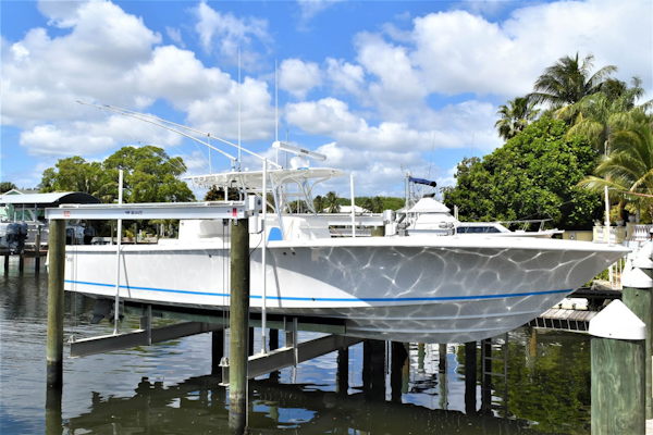 SeaVee-390IPS 2008-Ocean Outlaw 2 Jupiter-Florida-United States-Lift-1641953