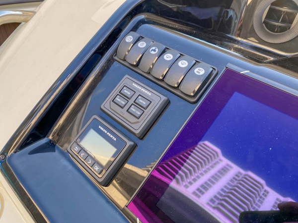 Beneteau-Gran Turismo 40 2019-007 Aventura-Florida-United States-Helm Electronics-1667300