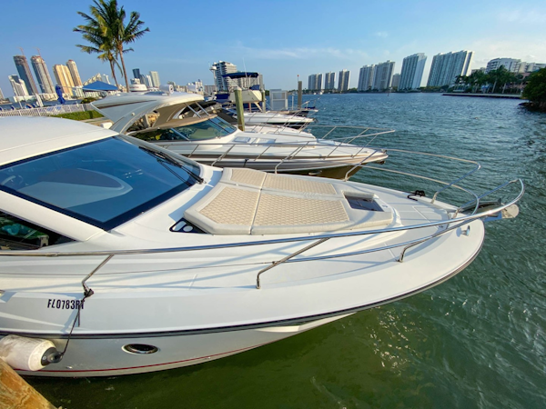 Beneteau-Gran Turismo 40 2019-007 Aventura-Florida-United States-Bow Sunpad-1667295