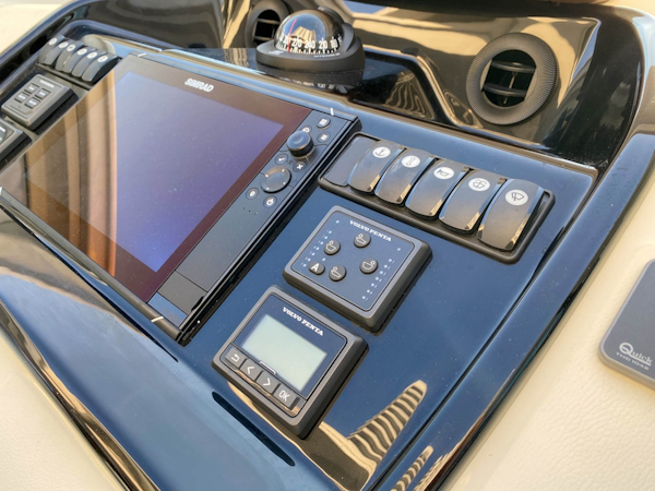 Beneteau-Gran Turismo 40 2019-007 Aventura-Florida-United States-Helm Electronics-1667299