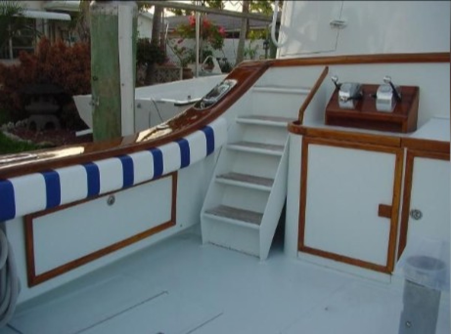 Burger-Cockpit Flybridge Motor Yacht 1965-FantaSea Stuart-Florida-United States-1647055 | Thumbnail