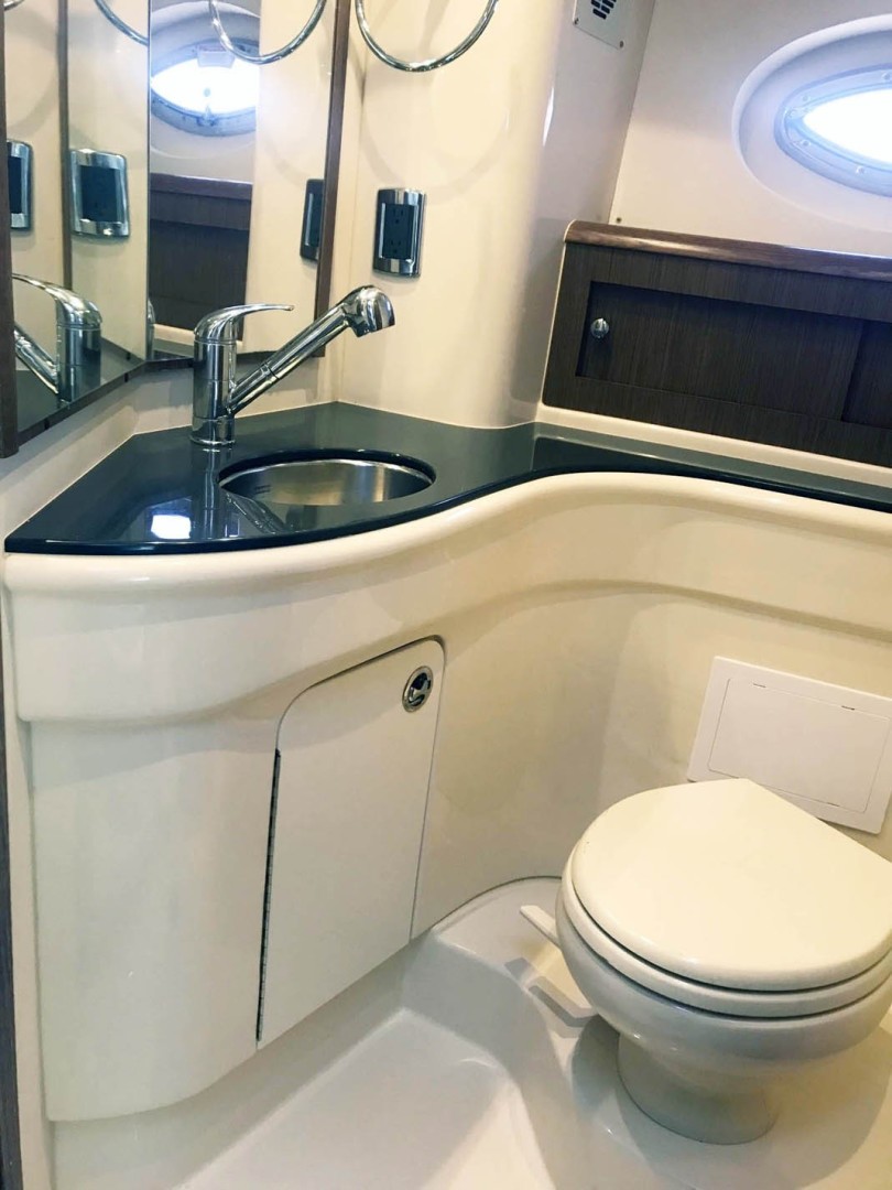 Meridian-441 SB 2016-Voyages 1 Palm Coast-Florida-United States-Guest Head and Vanity-1648410 | Thumbnail