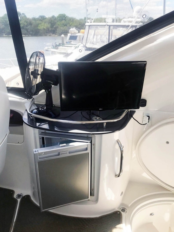 Meridian-441 SB 2016-Voyages 1 Palm Coast-Florida-United States-Sedan Bridge TV and Fridge-1648436
