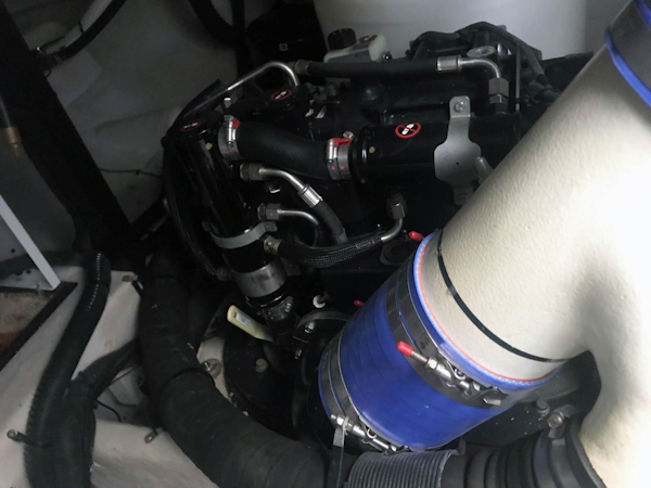 Meridian-441 SB 2016-Voyages 1 Palm Coast-Florida-United States-Engine Room-1648431
