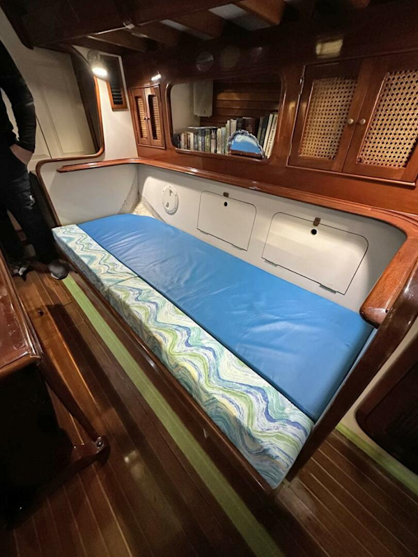 Cherubini-48 Staysail Schooner 1986-NARWHAL South Dartmouth-Massachusetts-United States-Convertible Settee-5132316