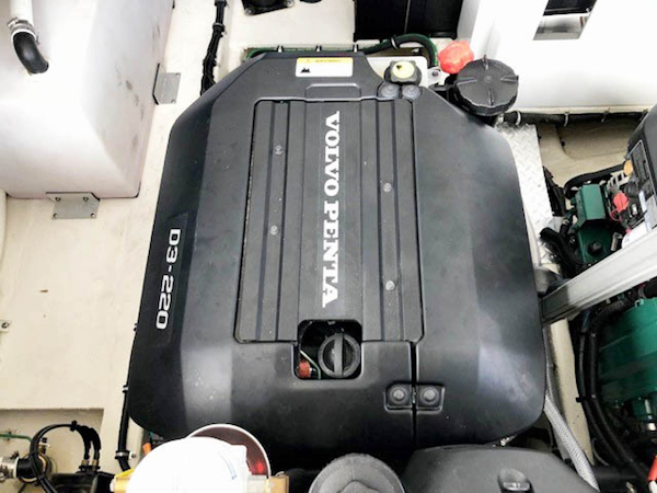 Regal-Sports Coupe 2019 -Port St. Lucie-Florida-United States-1654564