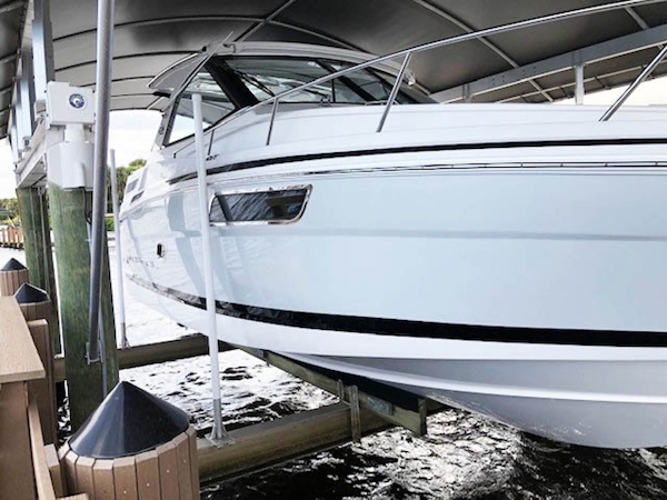 Regal-Sports Coupe 2019 -Port St. Lucie-Florida-United States-1654582
