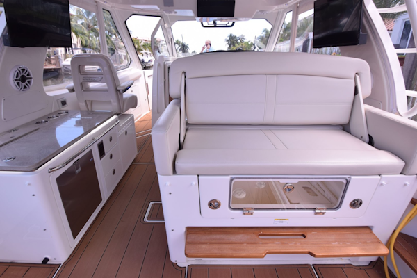 Boston Whaler-380 Realm 2020-Khaleesi Ft. Lauderdale-Florida-United States-1807449