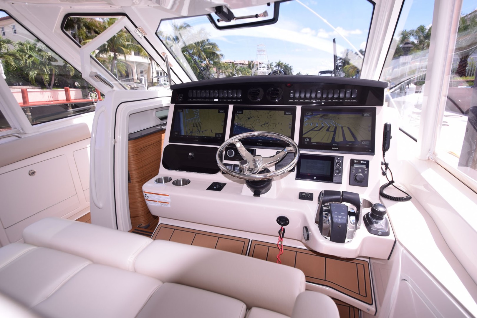 Boston Whaler-380 Realm 2020-Khaleesi Ft. Lauderdale-Florida-United States-1807441 | Thumbnail