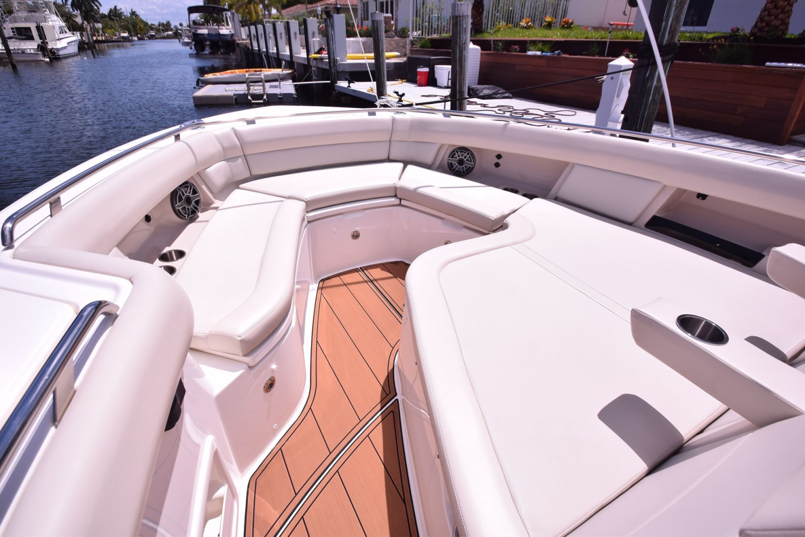 Boston Whaler-380 Realm 2020-Khaleesi Ft. Lauderdale-Florida-United States-1807431 | Thumbnail