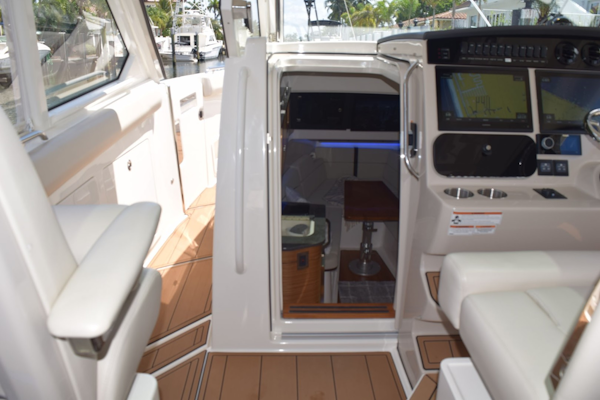 Boston Whaler-380 Realm 2020-Khaleesi Ft. Lauderdale-Florida-United States-1807436