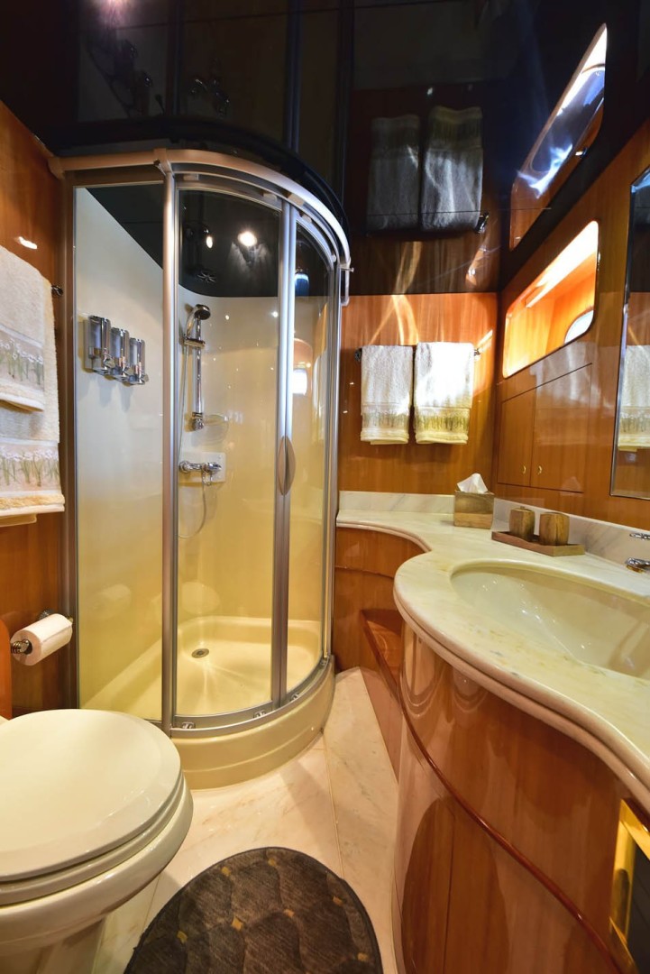 Horizon-65 Skylounge 2002-Alls Well Miami Beach-Florida-United States-Master Head En-Suite-1668770 | Thumbnail