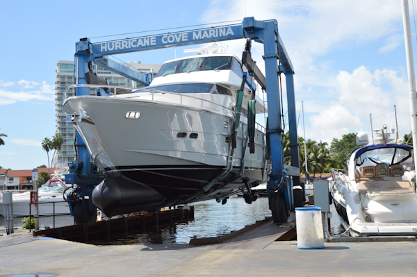 Horizon-65 Skylounge 2002-Alls Well Miami Beach-Florida-United States-In Slings  Haulout-1668793